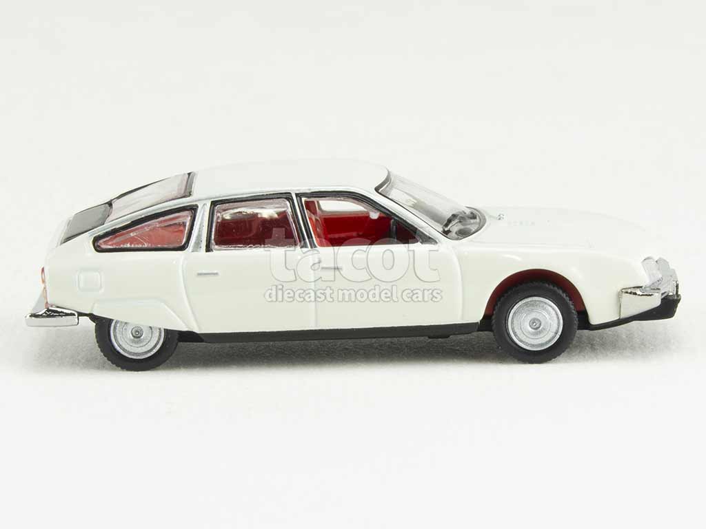 102124 Citroën CX 2400 1975
