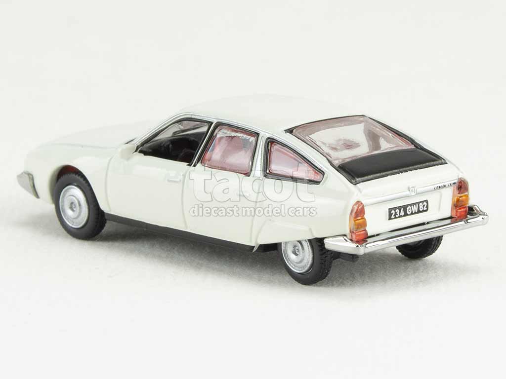 102124 Citroën CX 2400 1975