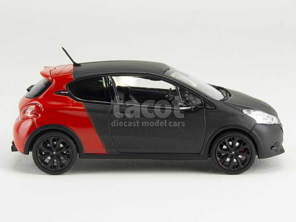 102133 Peugeot 208 GTi 30TH 2014