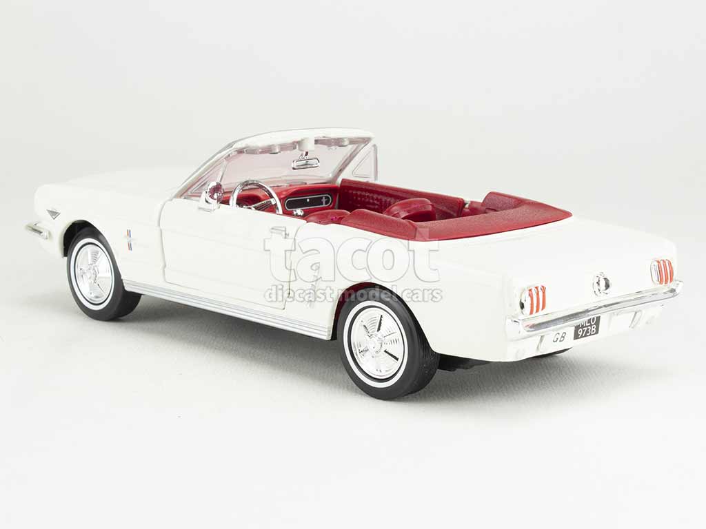 Ford Mustang Convertible 1964 – James Bond Goldfinger – Motormax 1/18, Neuve