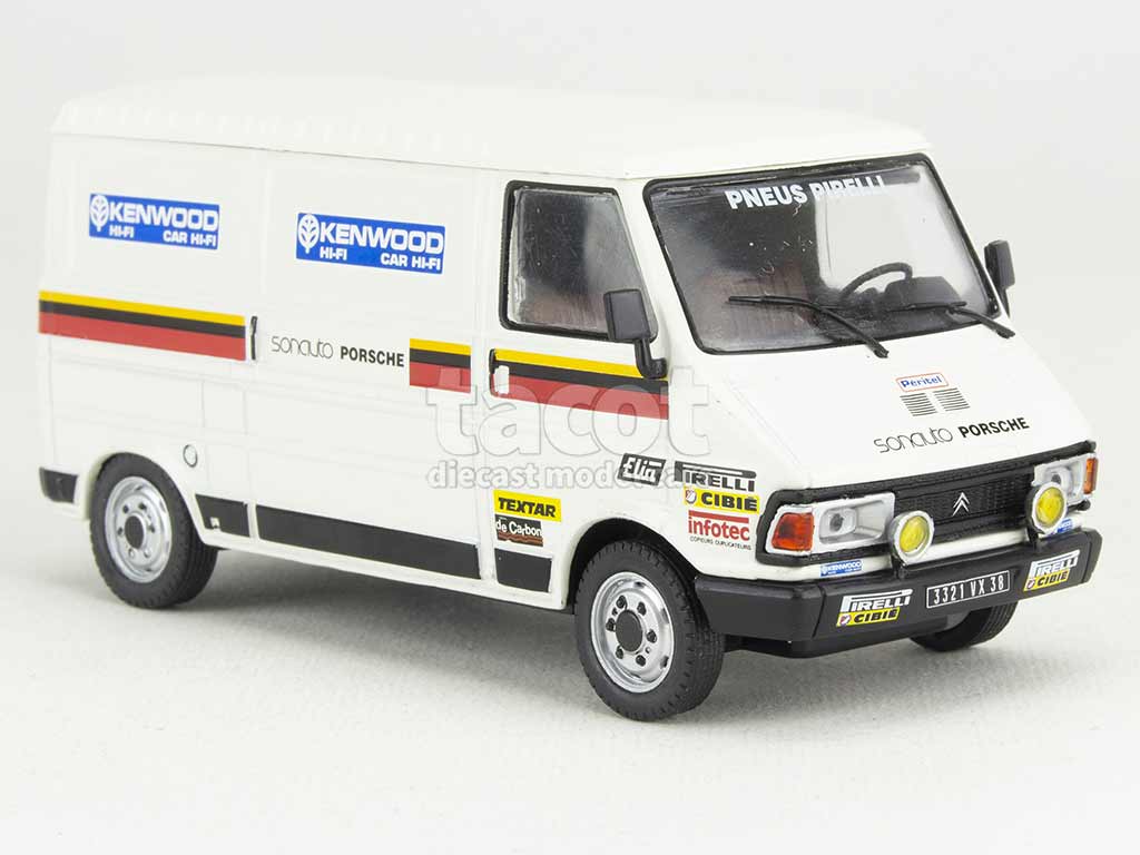 102230 Citroën C35 Assistance Rally 1982 