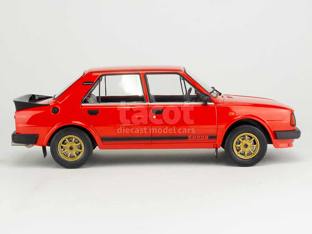 102241 Skoda 130 LR 1988