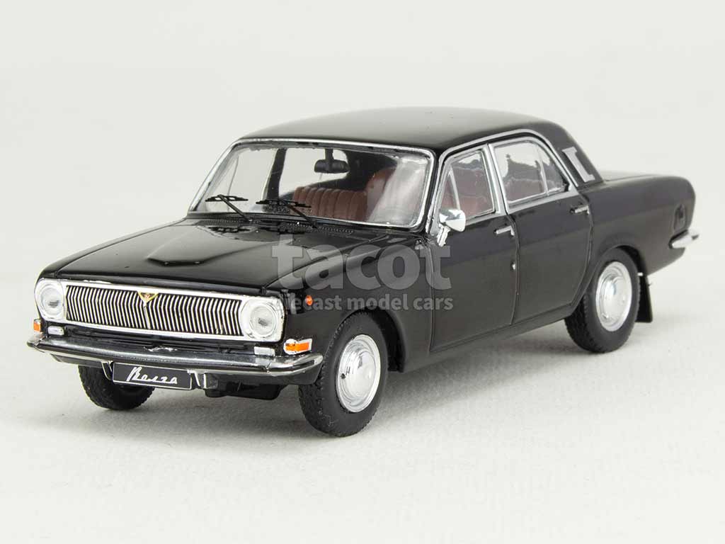 102249 GAZ Volga M24 1970