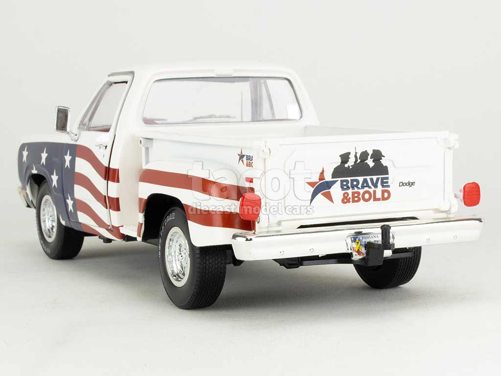 102258 Dodge D150 Adventurer Pick-Up 1980