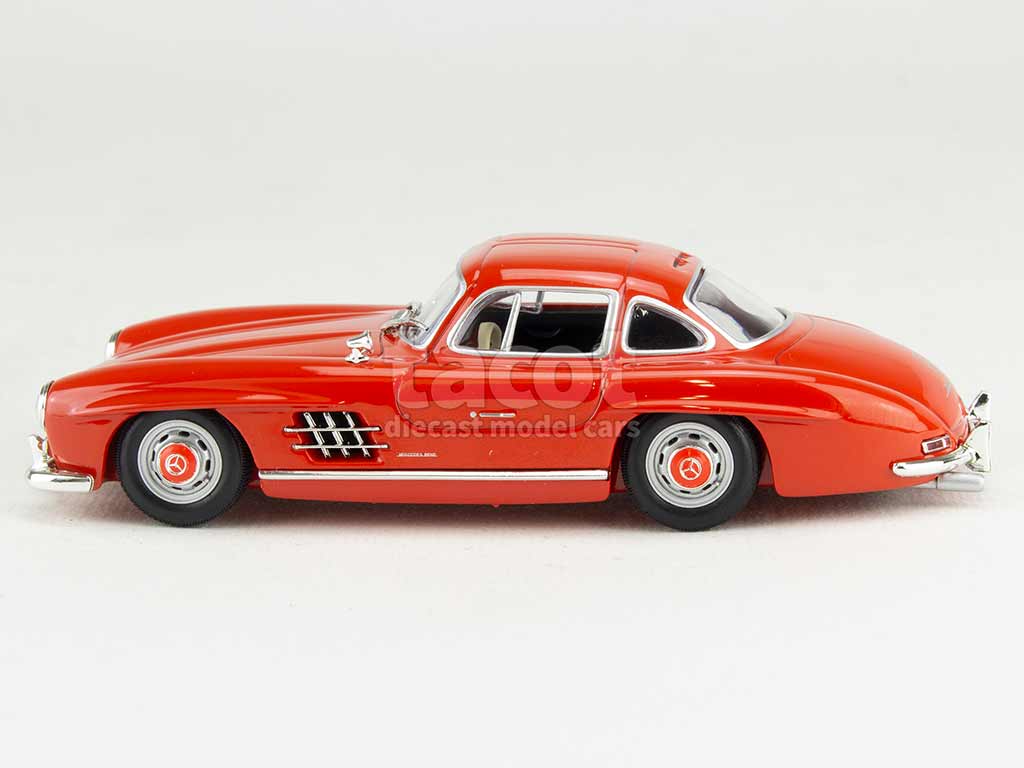 102266 Mercedes 300 SL/ W198 Coupé 1955