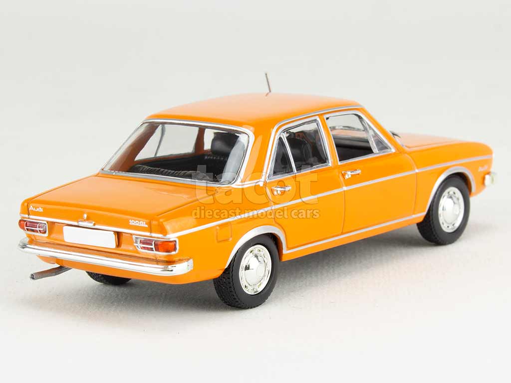 102267 Audi 100 1969