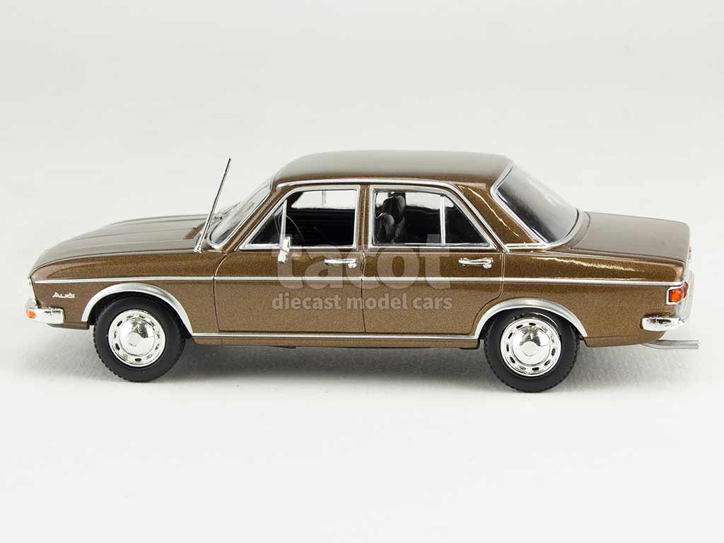 102268 Audi 100 1969