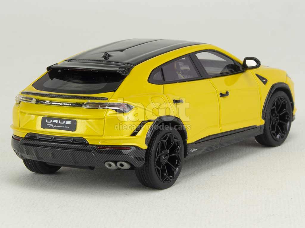 102305 Lamborghini Urus Performante 2022
