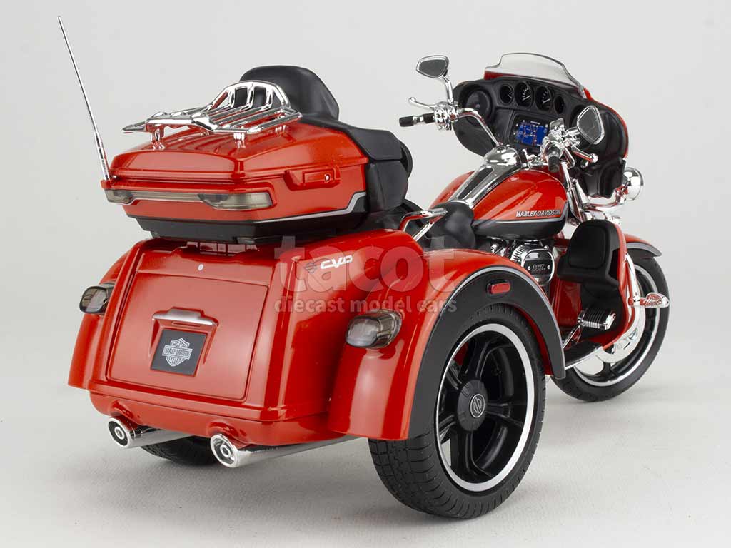 102331 Harley Davidson CVO Tri-Glide Ultra 2021