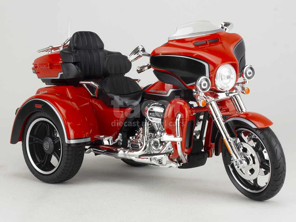 102331 Harley Davidson CVO Tri-Glide Ultra 2021