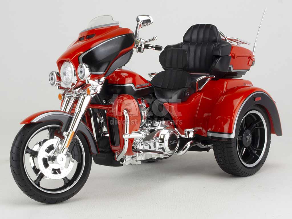 102331 Harley Davidson CVO Tri-Glide Ultra 2021