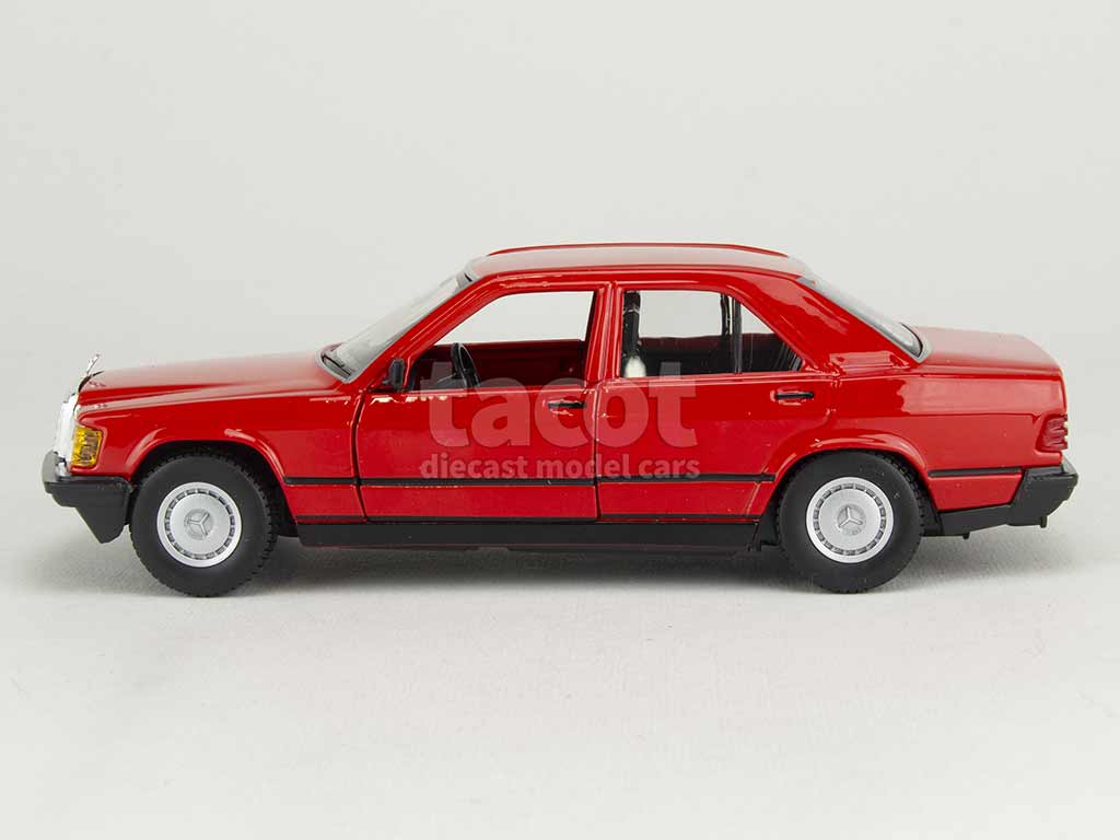 102333 Mercedes 190E/ 2.6 W201 1984