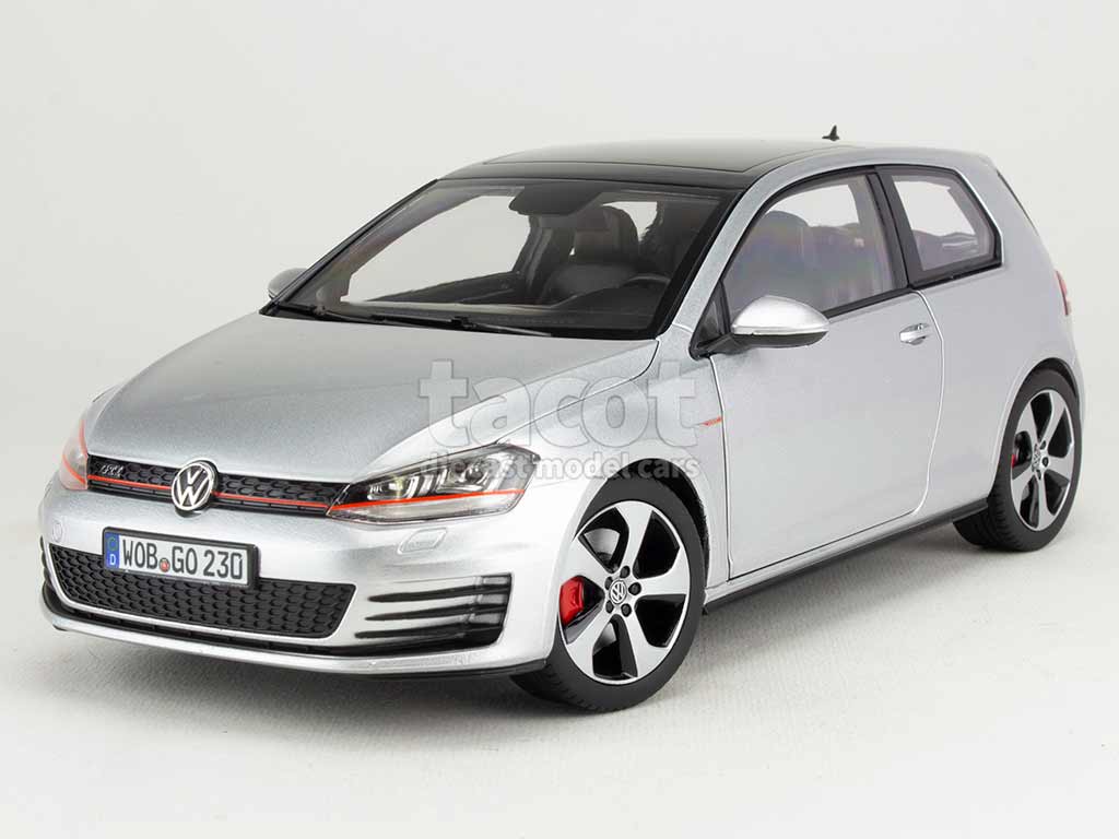 102338 Volkswagen Golf VII GTi 3 Doors 2013
