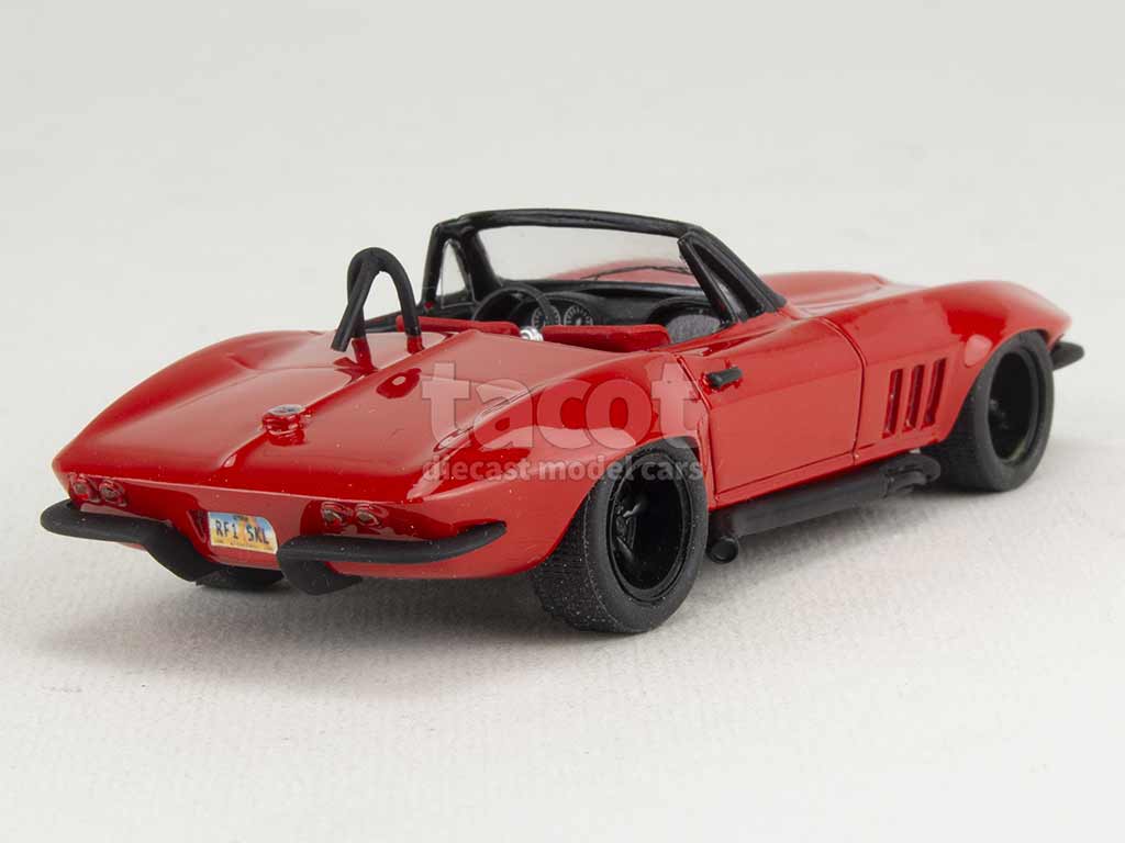 102365 Chevrolet Corvette C2 1965