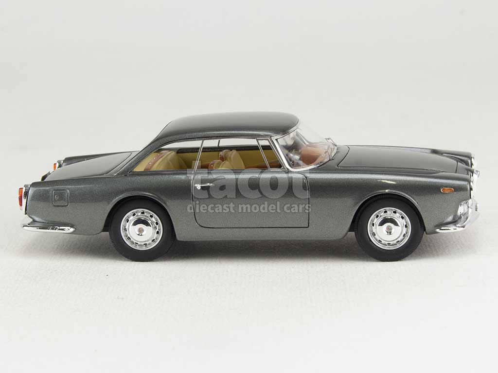 102432 Alfa Romeo 2000 Praho Touring 1960