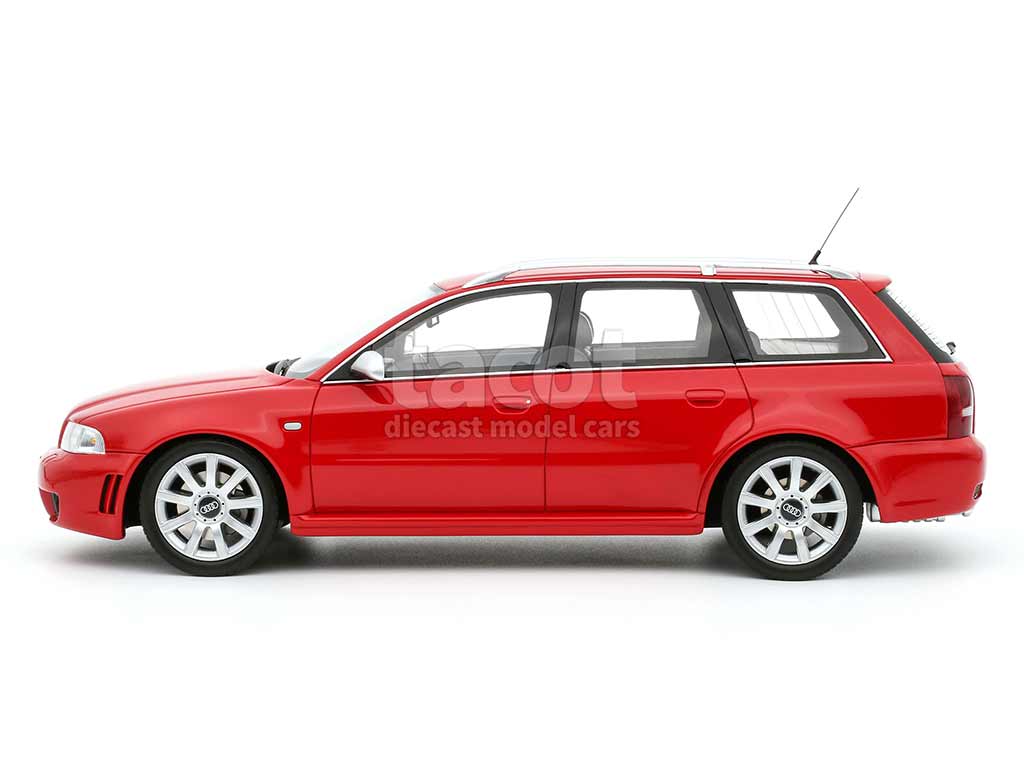 102457 Audi RS4 Avant 2000