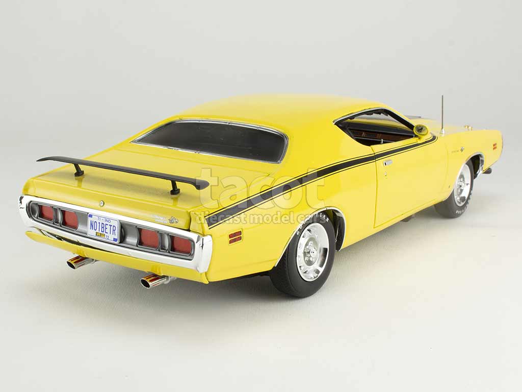 Dodge - Charger Super Bee 1971 - Auto World - 1/18 - Autos