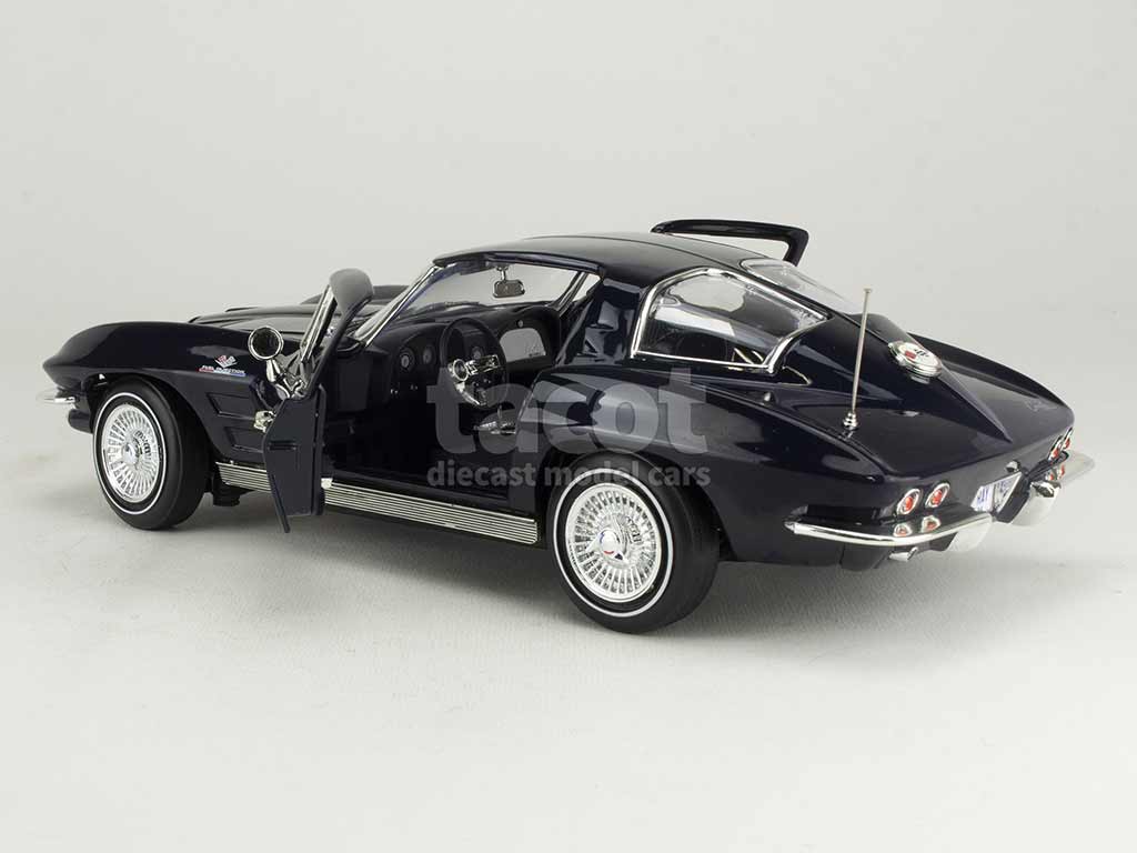 102521 Chevrolet Corvette Stingray 1963
