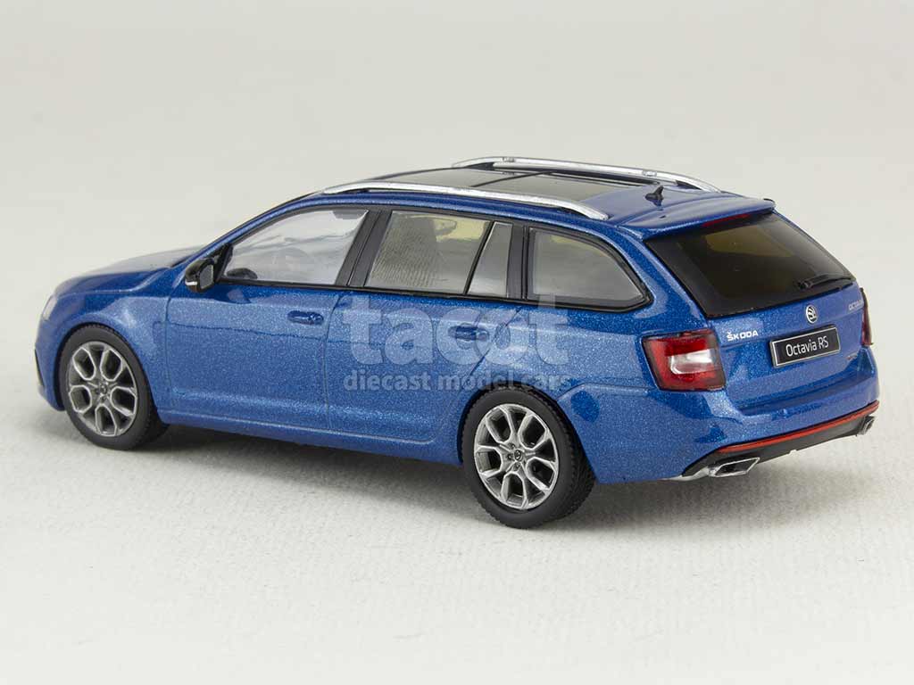 102578 Skoda Octavia RS Combi III 2017
