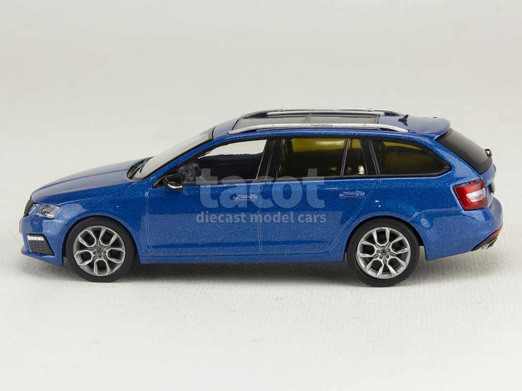 102578 Skoda Octavia RS Combi III 2017