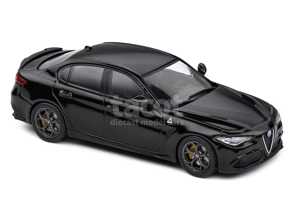 102619 Alfa Romeo Giulia Quadrifoglio 2019