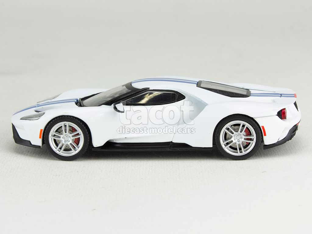 102680 Ford GT 2017