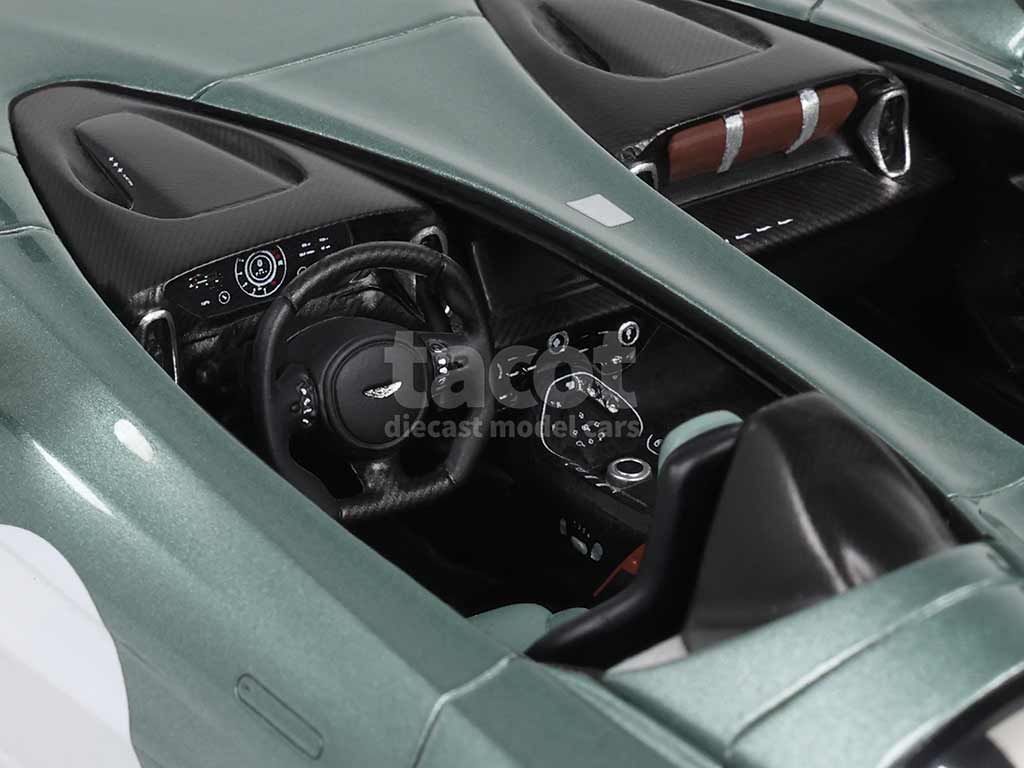 102686 Aston Martin V12 Speedster