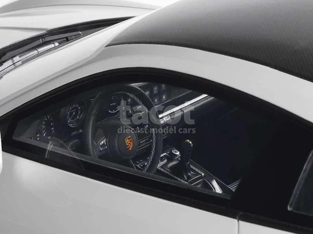 102692 Porsche 911/992 GT3 Touring 2021
