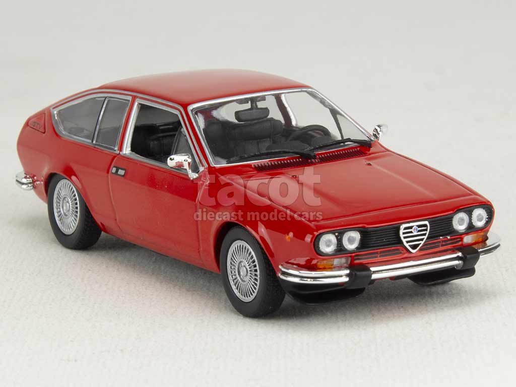 102707 Alfa Romeo Alfetta GTV 1976