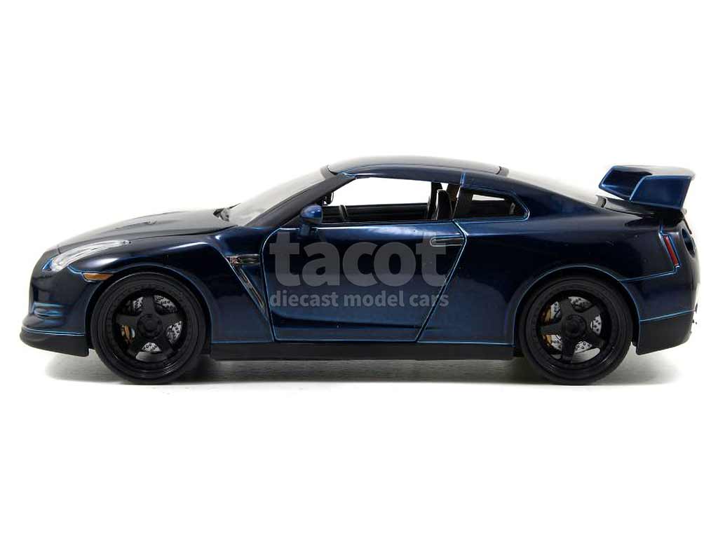 102763 Nissan Skyline GT-R/ R35 2009