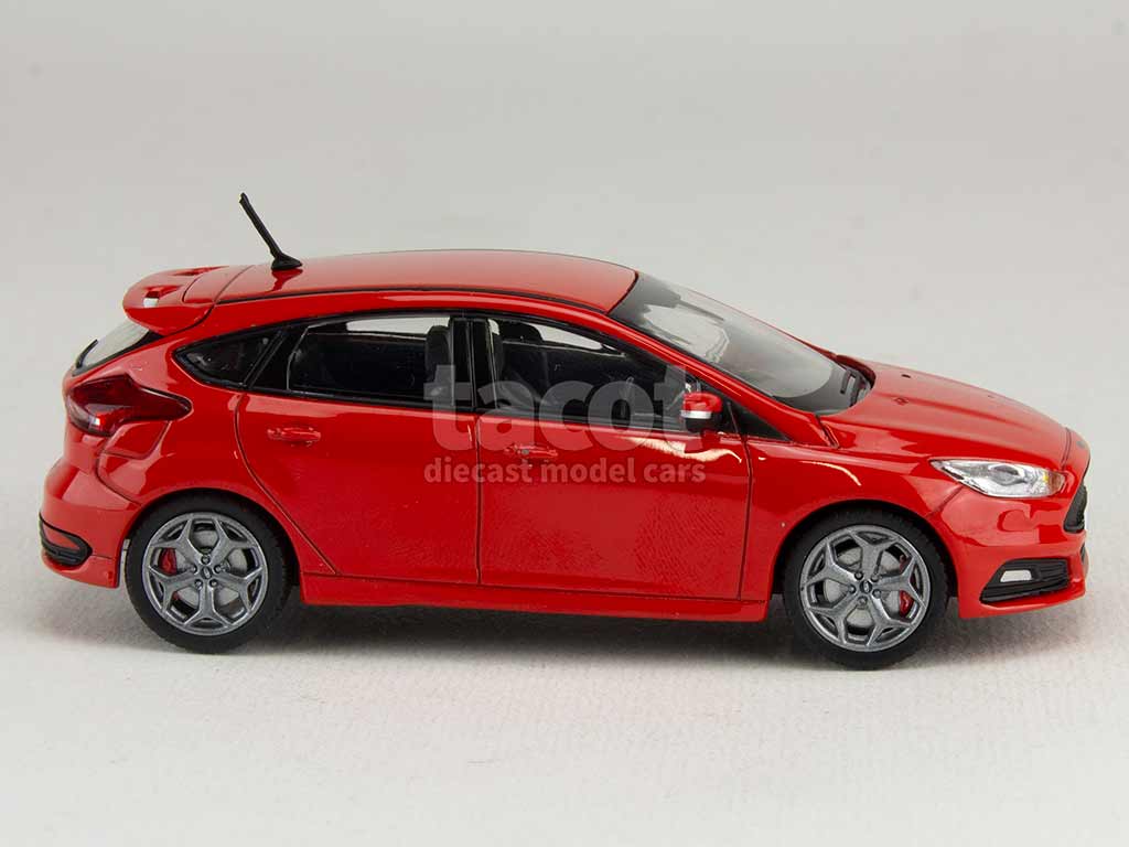 102828 Ford Focus MKIII ST 2016