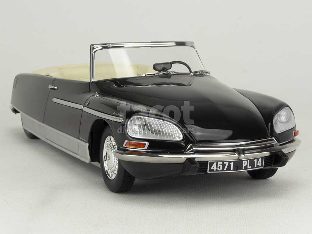 102853 Citroën DS21 Palm Beach Chapron 1968