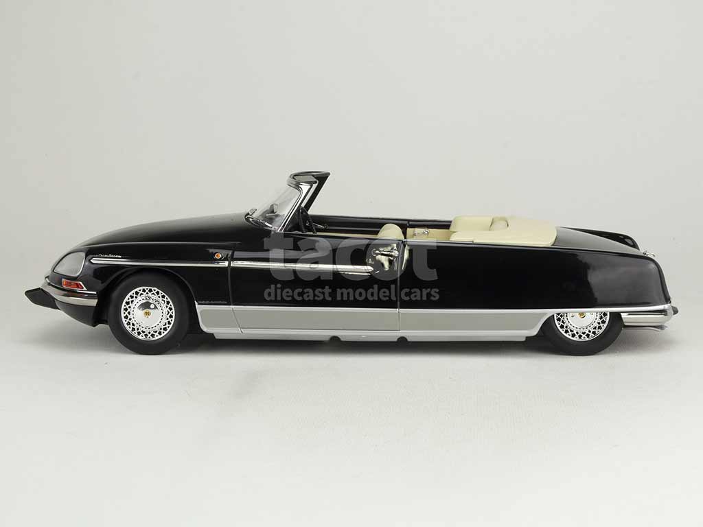 102853 Citroën DS21 Palm Beach Chapron 1968