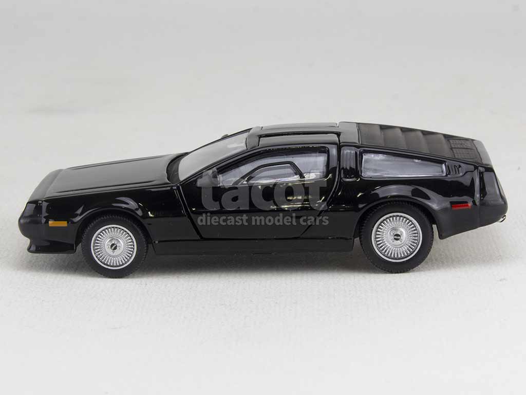 102862 DMC De Lorean 1981