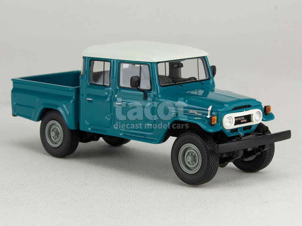 102866 Toyota HJ45 Land Cruiser Crew Cab 1979