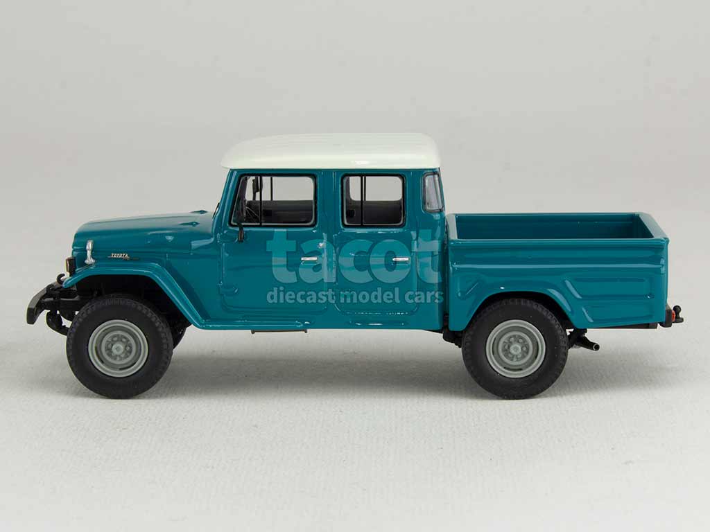 102866 Toyota HJ45 Land Cruiser Crew Cab 1979