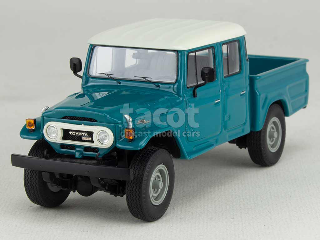 102866 Toyota HJ45 Land Cruiser Crew Cab 1979