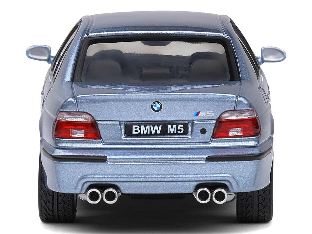 102896 BMW M5/ E39 2002