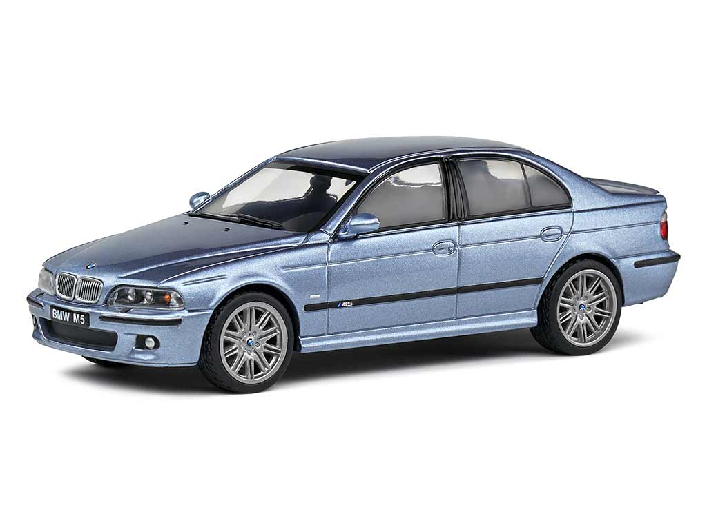 102896 BMW M5/E39 2002