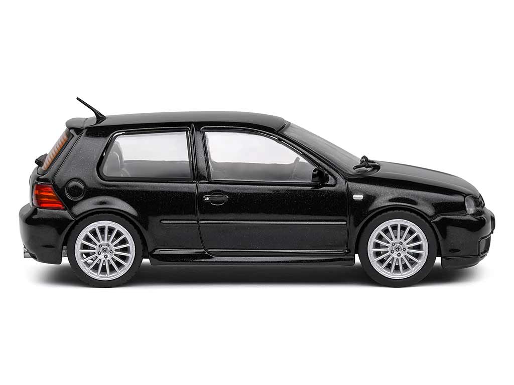 102898 Volkswagen Golf IV R32 3 Doors 2003