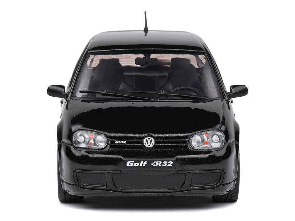 102898 Volkswagen Golf IV R32 3 Doors 2003