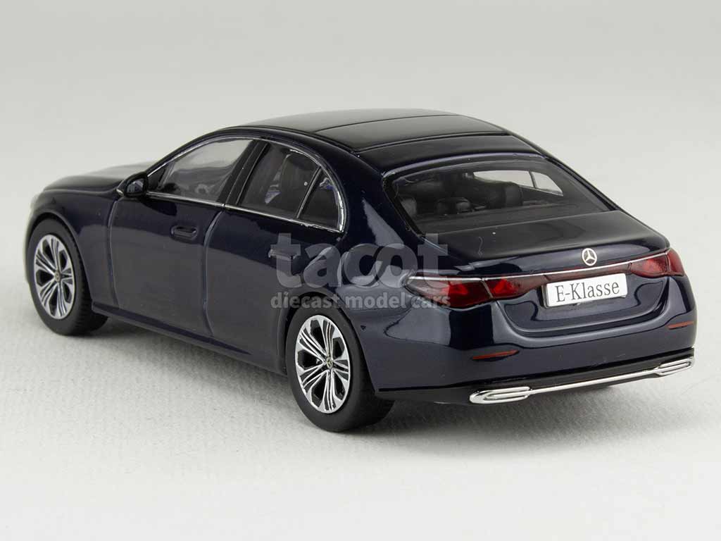 Modèle Réduit Mercedes Classe E 2024 - Échelle 1/43 - Noir - IScale - Occasion