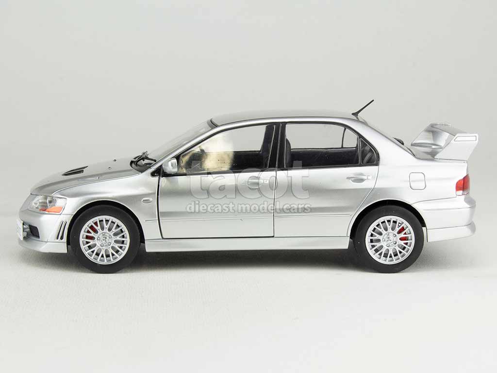 103015 Mitsubishi Lancer Evo VII 2001
