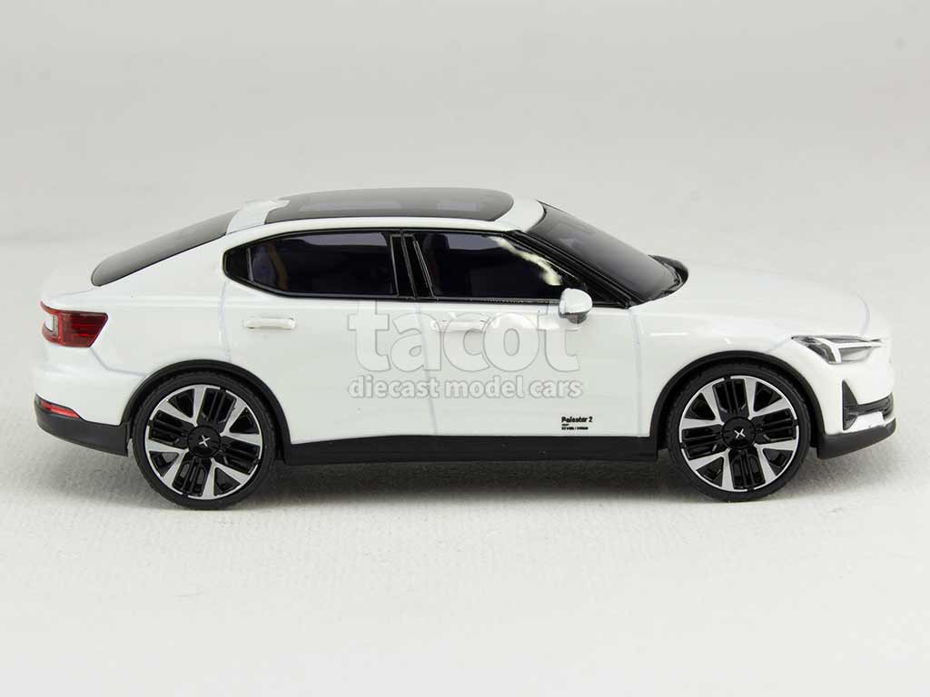 103030 Polestar 2 2024