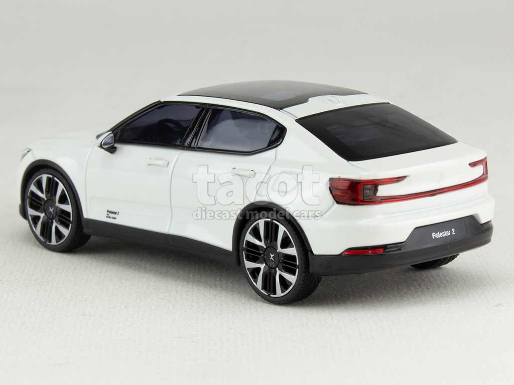 103030 Polestar 2 2024