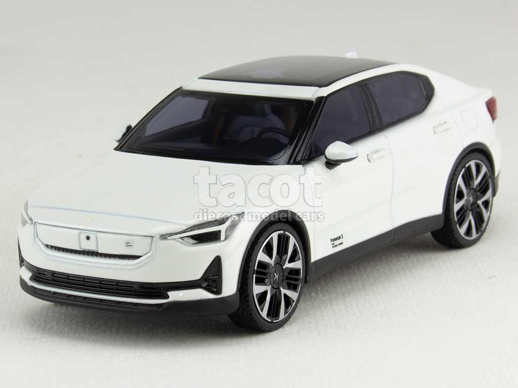 103030 Polestar 2 2024