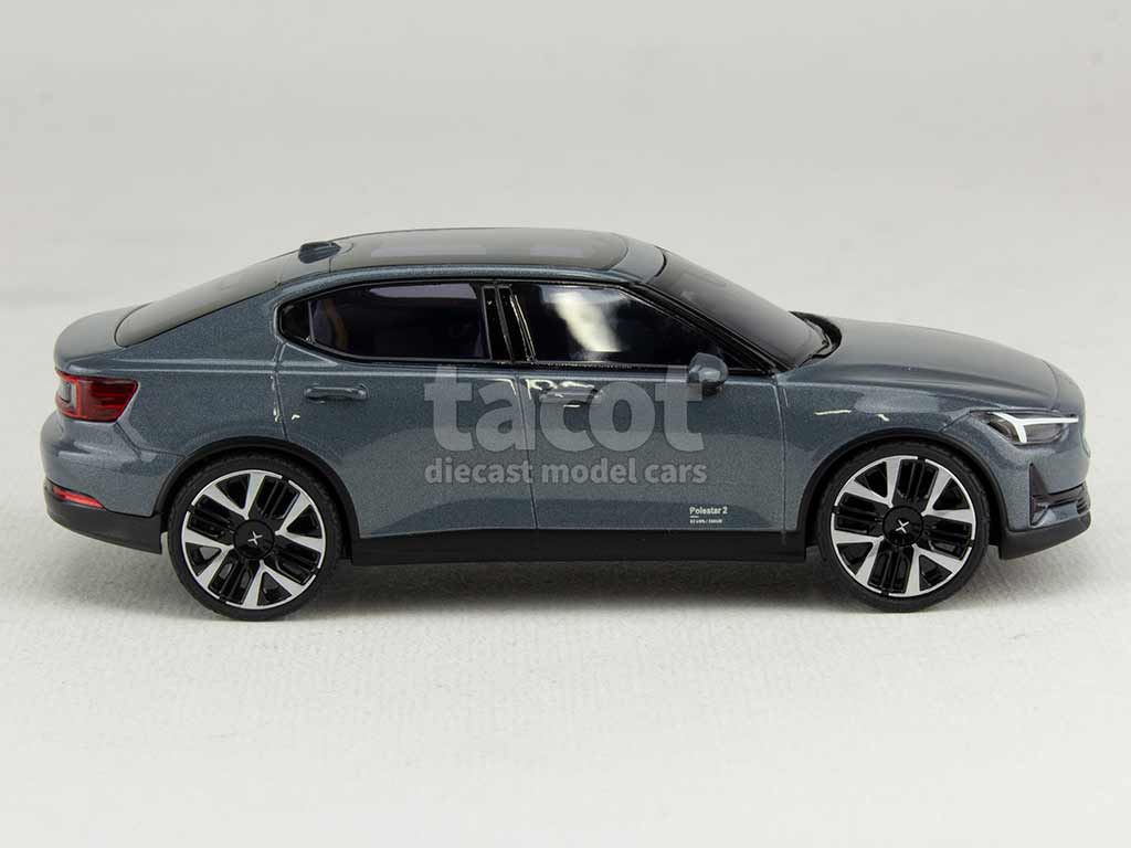 103034 Polestar 2 2024
