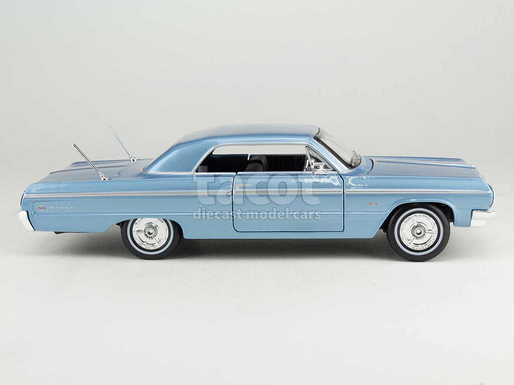 103114 Chevrolet Impala SS 1964