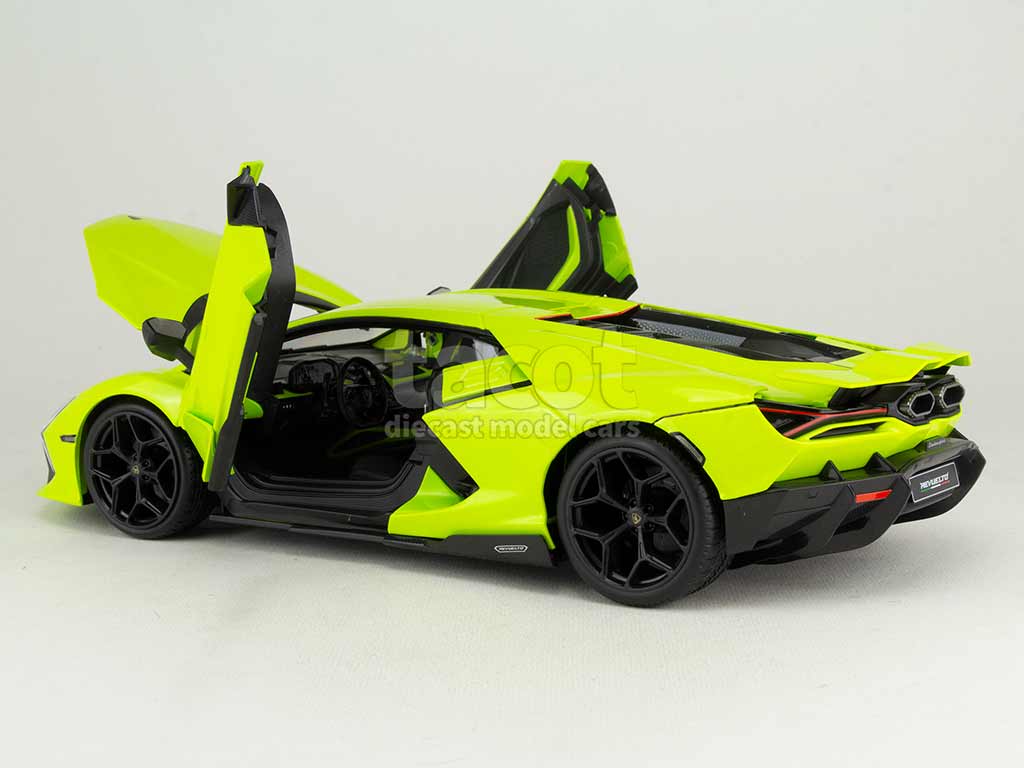 103166 Lamborghini Revuelto 2024