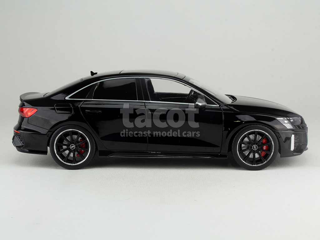 103321 Audi RS3 Limousine 2022